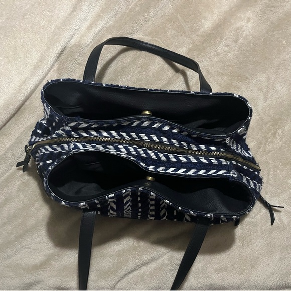 Lulu’s Briley Navy Blue and Black Woven Tote Bag Travel Bag Carry on - Picture 9 of 12